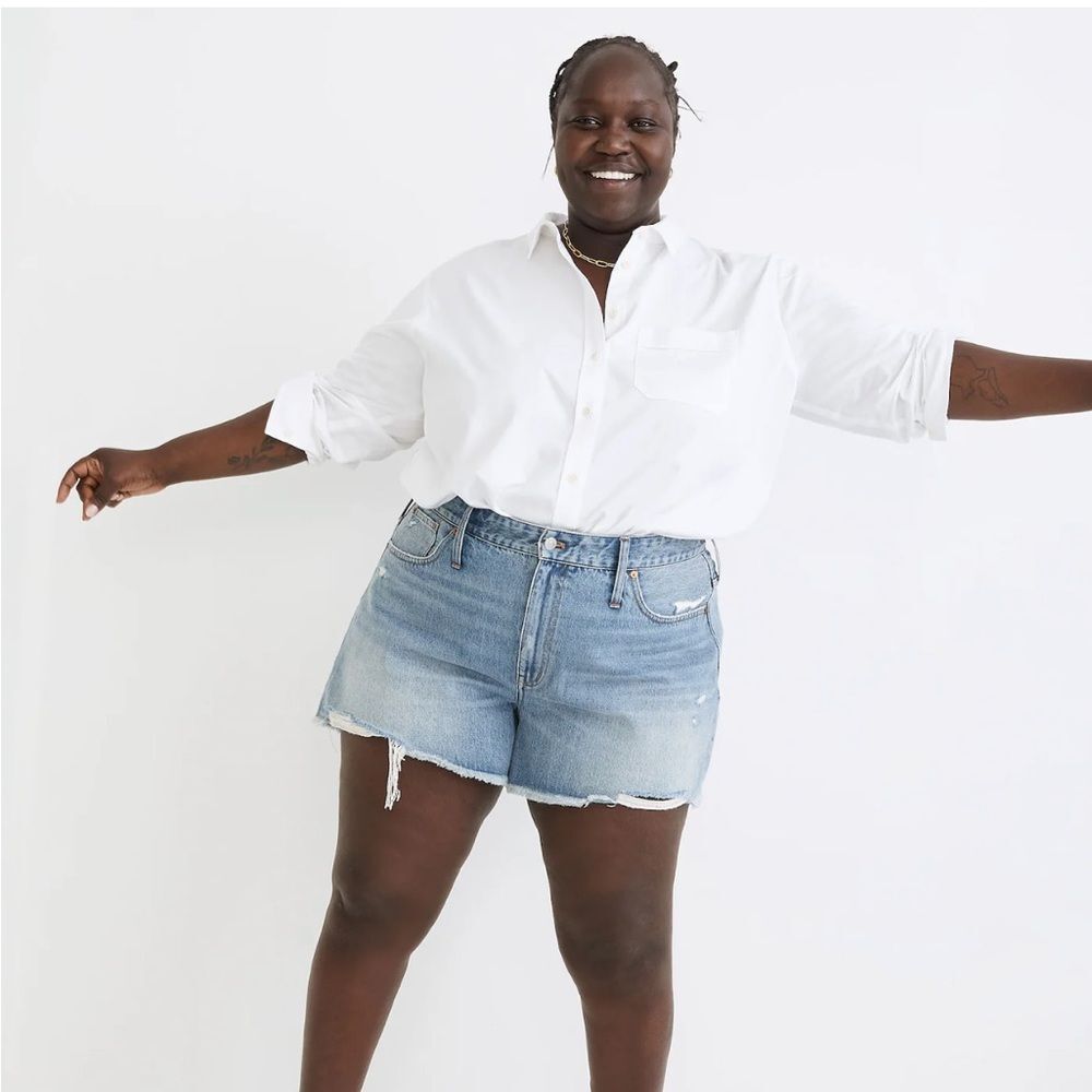 Madewell Plus Relaxed Denim Shorts in Renfield Wash: Destructed Edition 16W